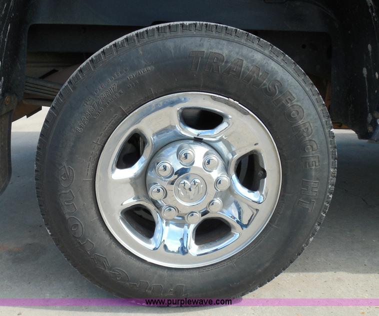 image for item I3386 2010 Dodge Ram 2500 HD SLT Crew Cab pickup truck