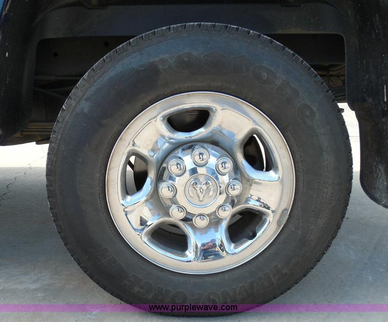 image for item I3386 2010 Dodge Ram 2500 HD SLT Crew Cab pickup truck