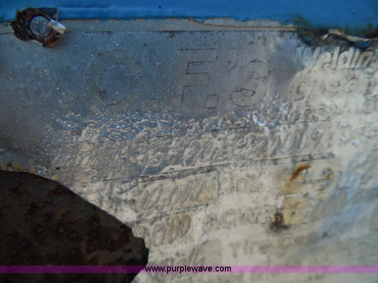 image for item I3387 1999 CFS Welding Services gooseneck flatbed trailer