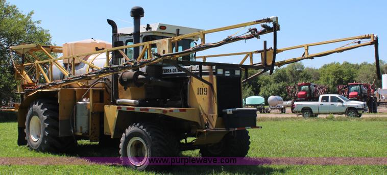 image for item J2098 1994 Ag-Chem TerraGator 1854 self-propelled sprayer