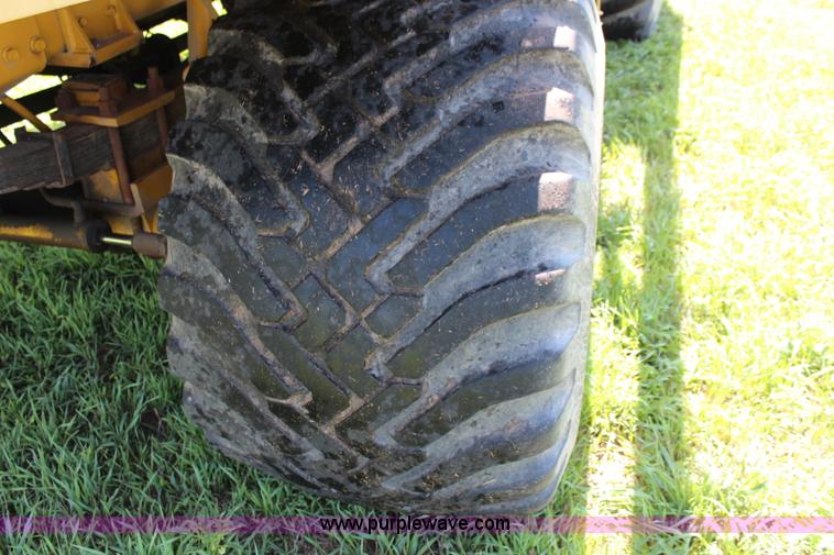 image for item J2098 1994 Ag-Chem TerraGator 1854 self-propelled sprayer