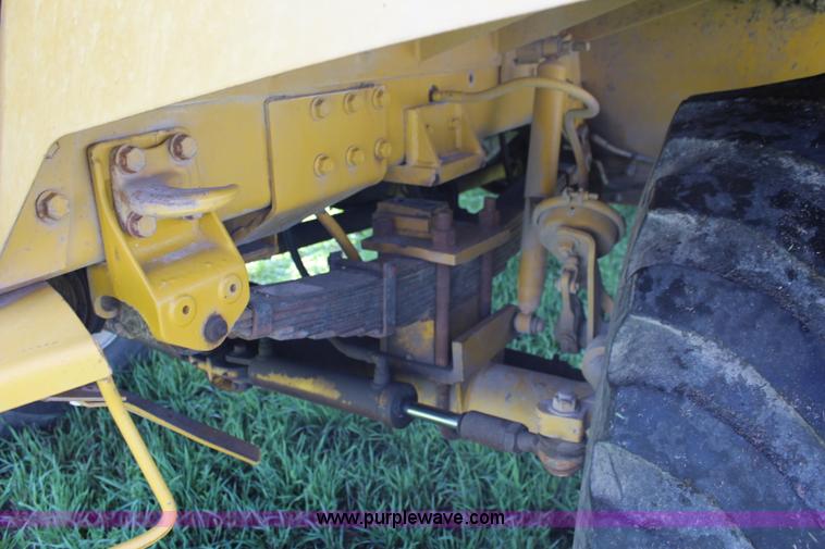 image for item J2098 1994 Ag-Chem TerraGator 1854 self-propelled sprayer