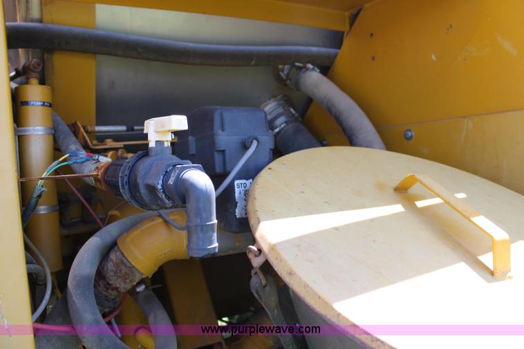 image for item J2098 1994 Ag-Chem TerraGator 1854 self-propelled sprayer