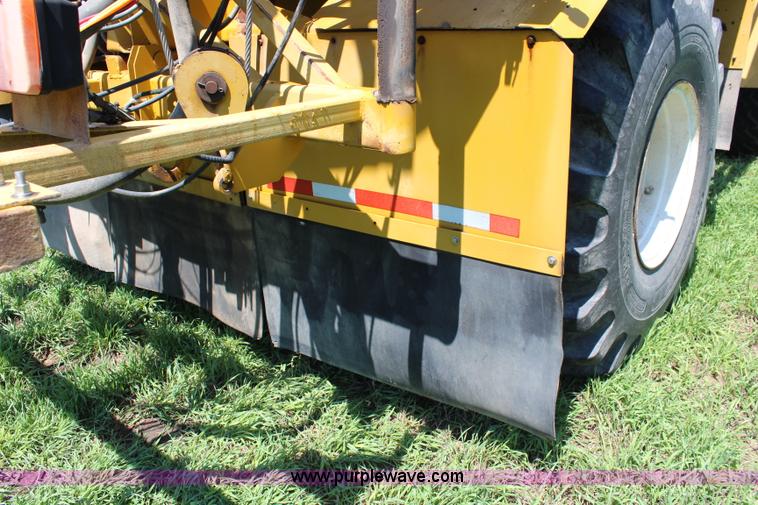 image for item J2098 1994 Ag-Chem TerraGator 1854 self-propelled sprayer