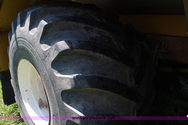 image for item J2098 1994 Ag-Chem TerraGator 1854 self-propelled sprayer