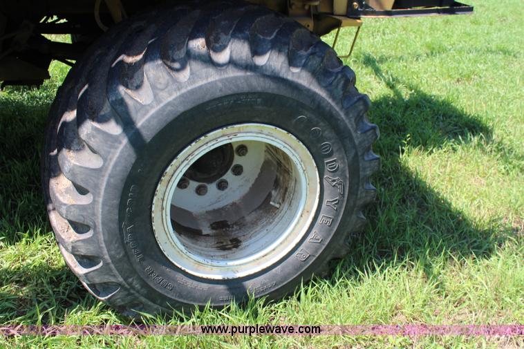 image for item J2098 1994 Ag-Chem TerraGator 1854 self-propelled sprayer