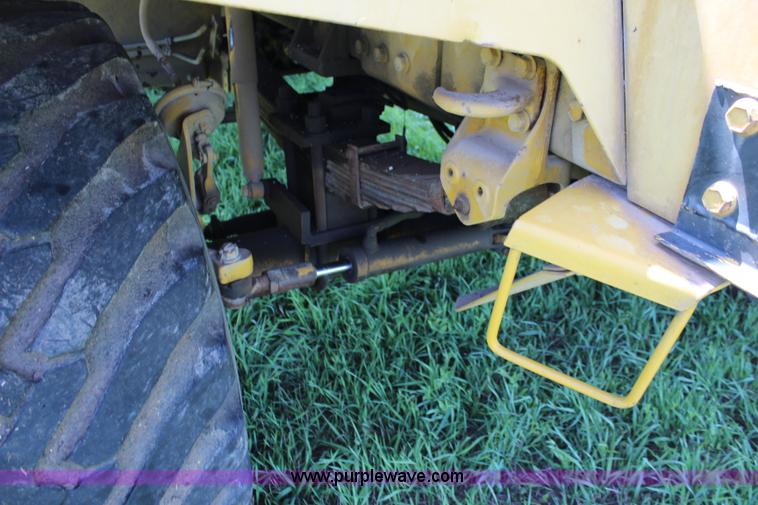 image for item J2098 1994 Ag-Chem TerraGator 1854 self-propelled sprayer