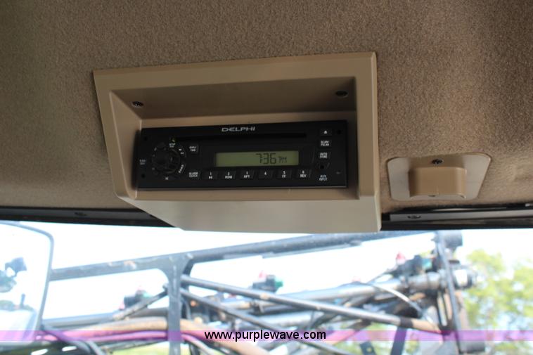 image for item J2131 2010 John Deere 4930 self-propelled sprayer