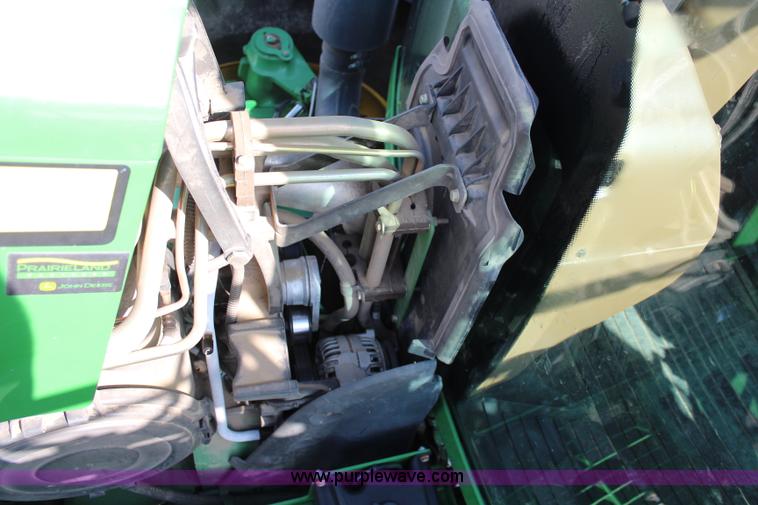 image for item J2131 2010 John Deere 4930 self-propelled sprayer