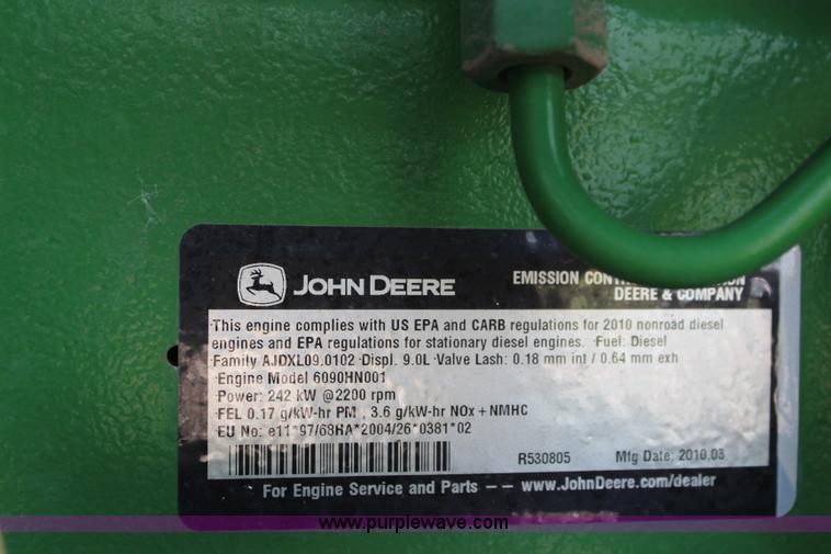 image for item J2131 2010 John Deere 4930 self-propelled sprayer