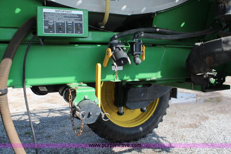 image for item J2131 2010 John Deere 4930 self-propelled sprayer