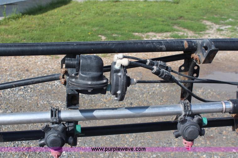 image for item J2131 2010 John Deere 4930 self-propelled sprayer