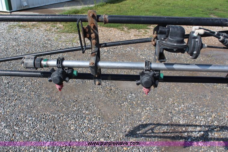 image for item J2131 2010 John Deere 4930 self-propelled sprayer