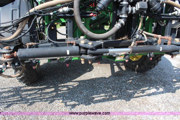 image for item J2131 2010 John Deere 4930 self-propelled sprayer