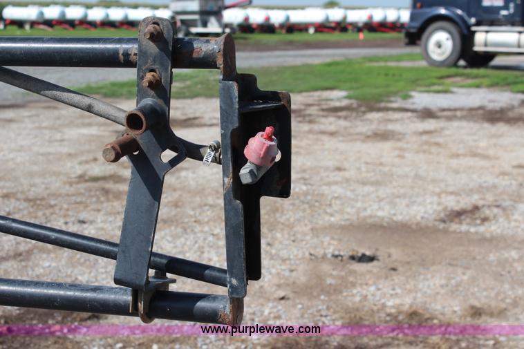 image for item J2131 2010 John Deere 4930 self-propelled sprayer