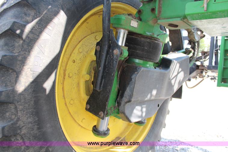 image for item J2131 2010 John Deere 4930 self-propelled sprayer