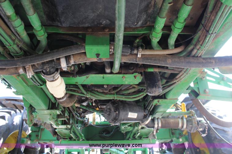 image for item J2131 2010 John Deere 4930 self-propelled sprayer