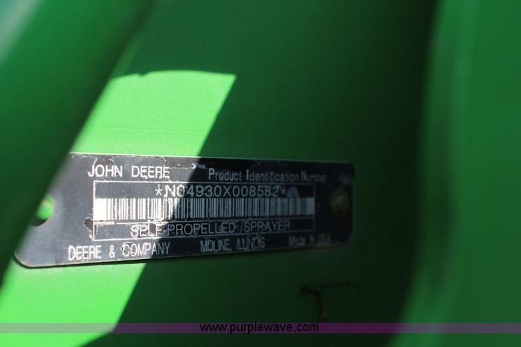 image for item J2131 2010 John Deere 4930 self-propelled sprayer