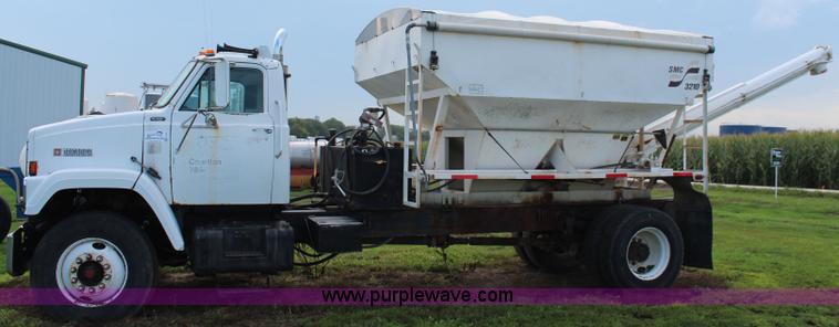 image for item J2141 1987 GMC Brigadier tender truck