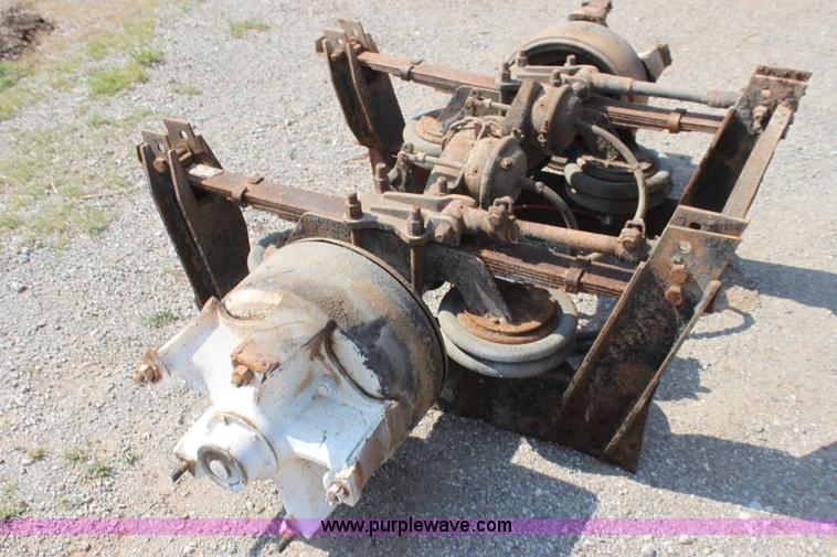 image for item AJ9392 (2) kicker axles