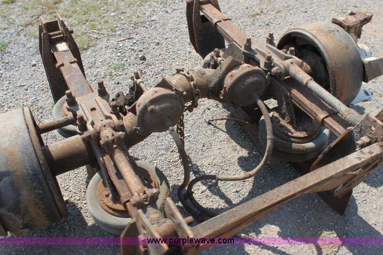 image for item AJ9392 (2) kicker axles