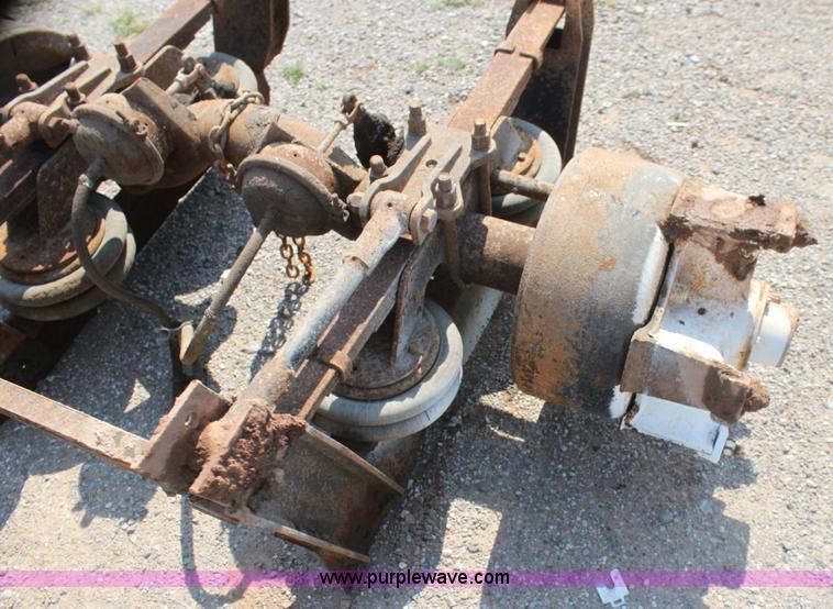 image for item AJ9392 (2) kicker axles