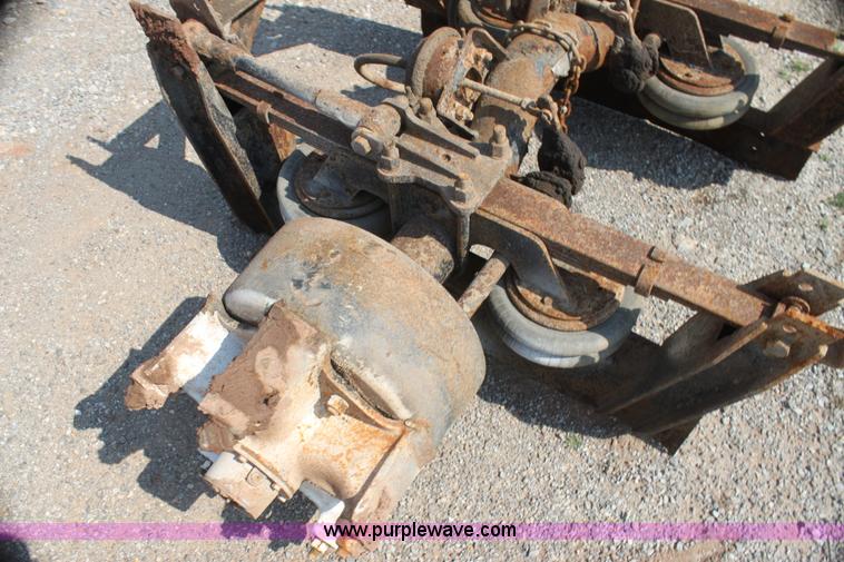 image for item AJ9392 (2) kicker axles