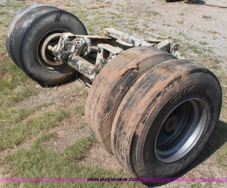 image for item AJ9393 Kicker axle