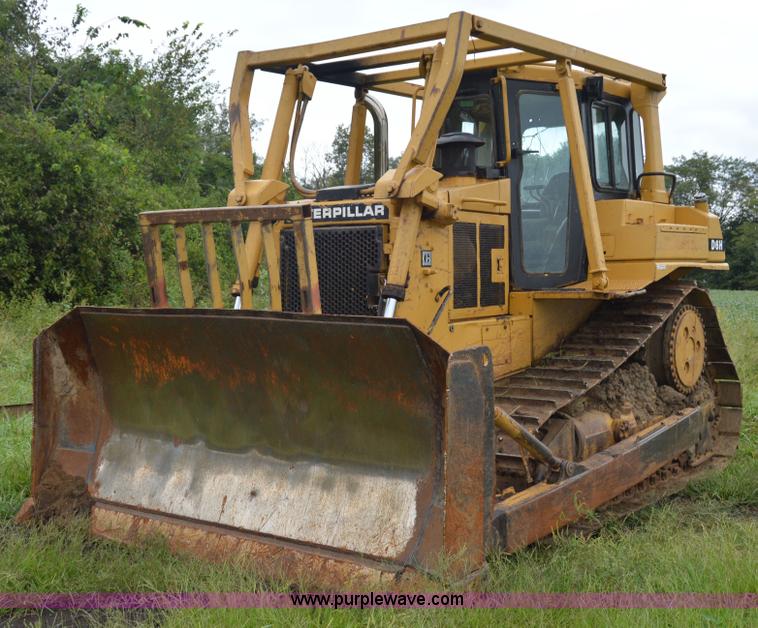 image for item AW9180 1989 Caterpillar D6H dozer