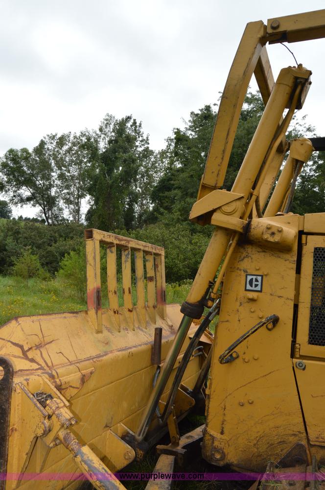 image for item AW9180 1989 Caterpillar D6H dozer