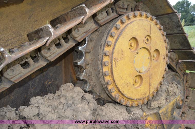 image for item AW9180 1989 Caterpillar D6H dozer