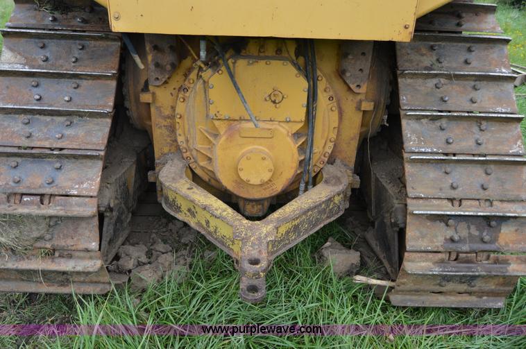 image for item AW9180 1989 Caterpillar D6H dozer