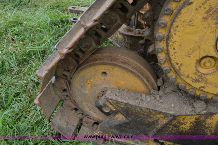 image for item AW9180 1989 Caterpillar D6H dozer