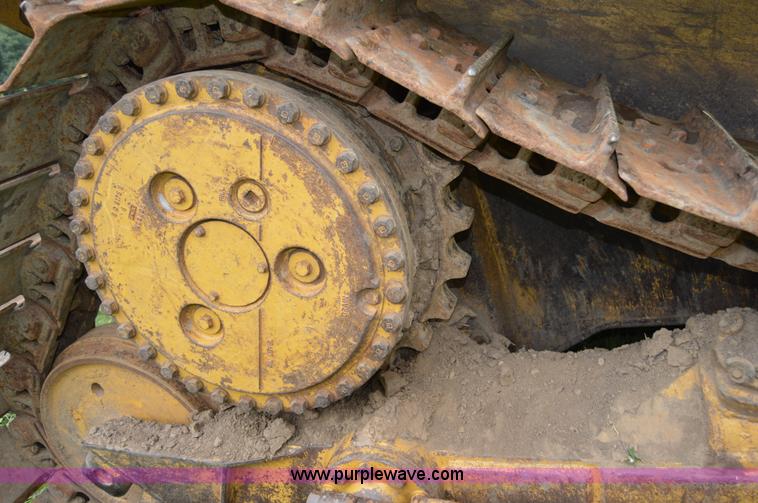 image for item AW9180 1989 Caterpillar D6H dozer