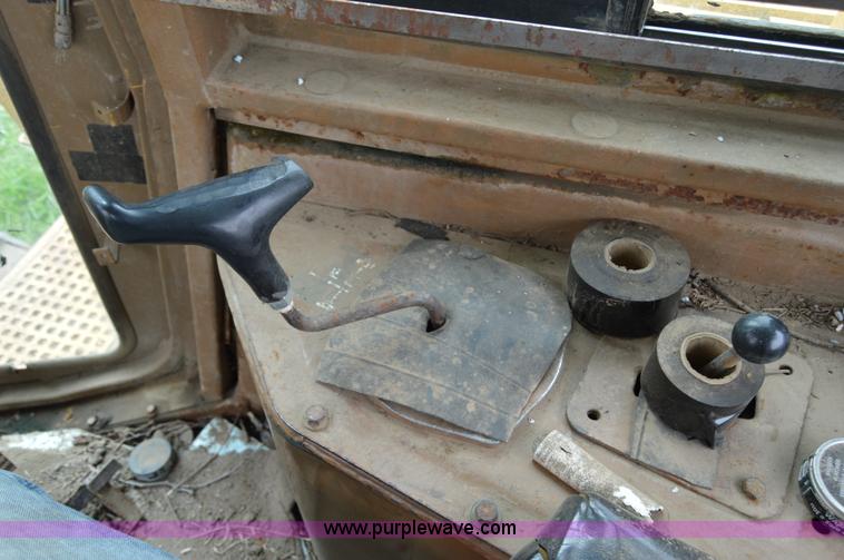 image for item AW9180 1989 Caterpillar D6H dozer