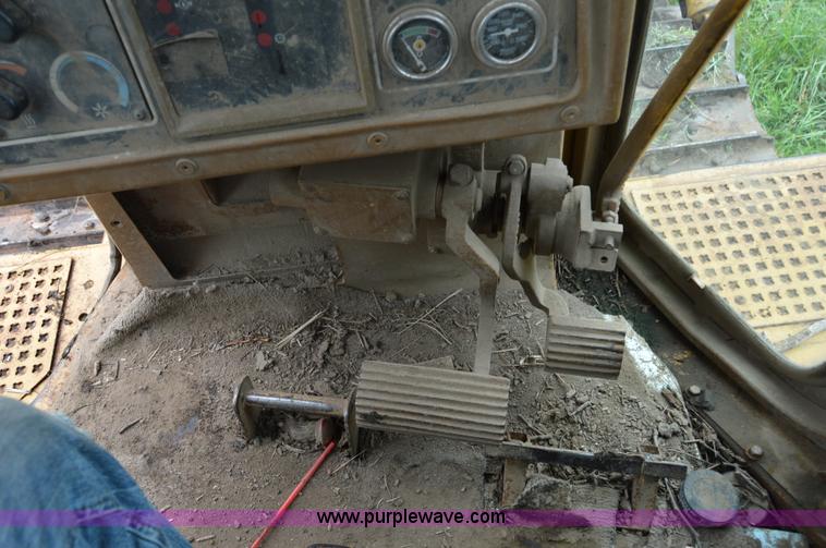 image for item AW9180 1989 Caterpillar D6H dozer