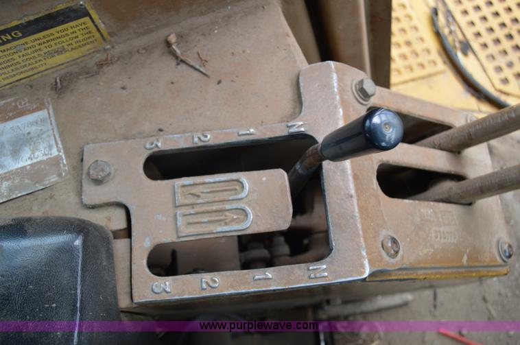 image for item AW9180 1989 Caterpillar D6H dozer