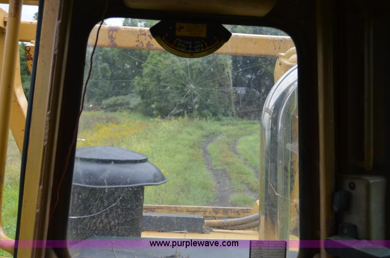 image for item AW9180 1989 Caterpillar D6H dozer