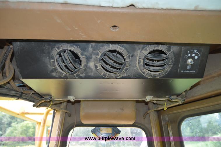 image for item AW9180 1989 Caterpillar D6H dozer