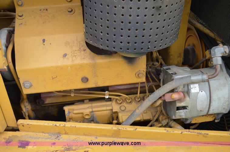 image for item AW9180 1989 Caterpillar D6H dozer
