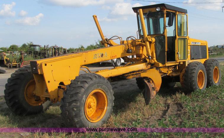 image for item AW9899 John Deere 770A articulated motor grader