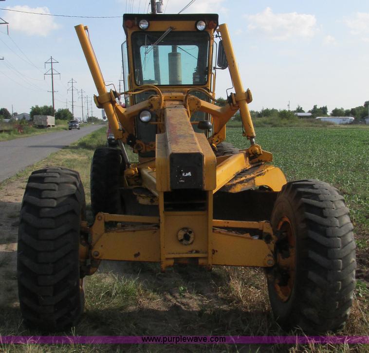 image for item AW9899 John Deere 770A articulated motor grader