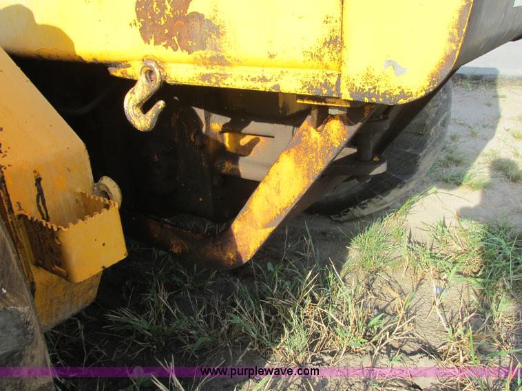 image for item AW9899 John Deere 770A articulated motor grader