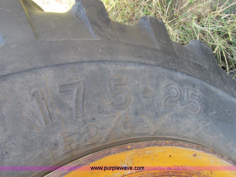 image for item AW9899 John Deere 770A articulated motor grader