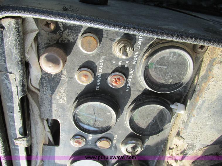 image for item AW9899 John Deere 770A articulated motor grader