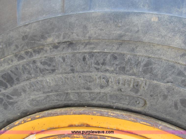 image for item AW9899 John Deere 770A articulated motor grader