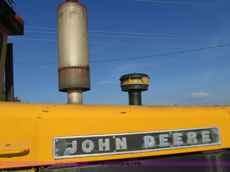 image for item AW9899 John Deere 770A articulated motor grader