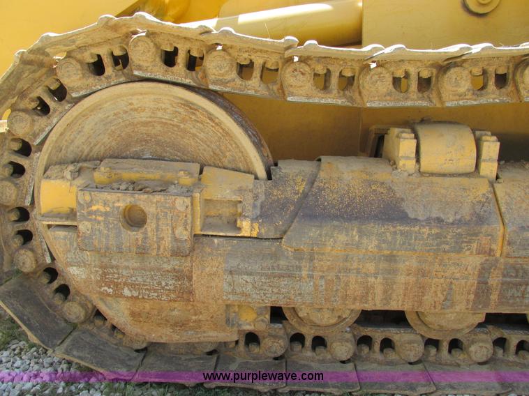 image for item AW9907 2001 Liebherr-America LR632 track loader