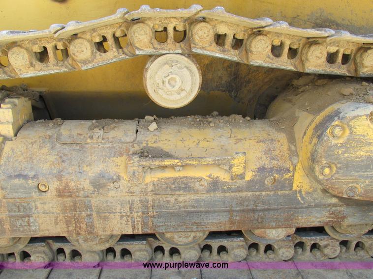 image for item AW9907 2001 Liebherr-America LR632 track loader