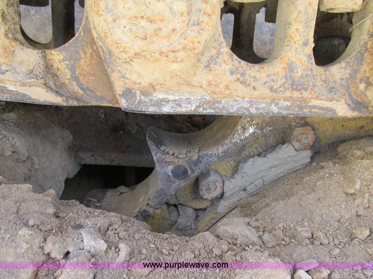 image for item AW9907 2001 Liebherr-America LR632 track loader